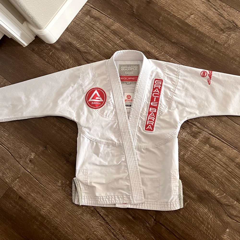 White Gracie Barra Size Y4 Gi Top and Pants
